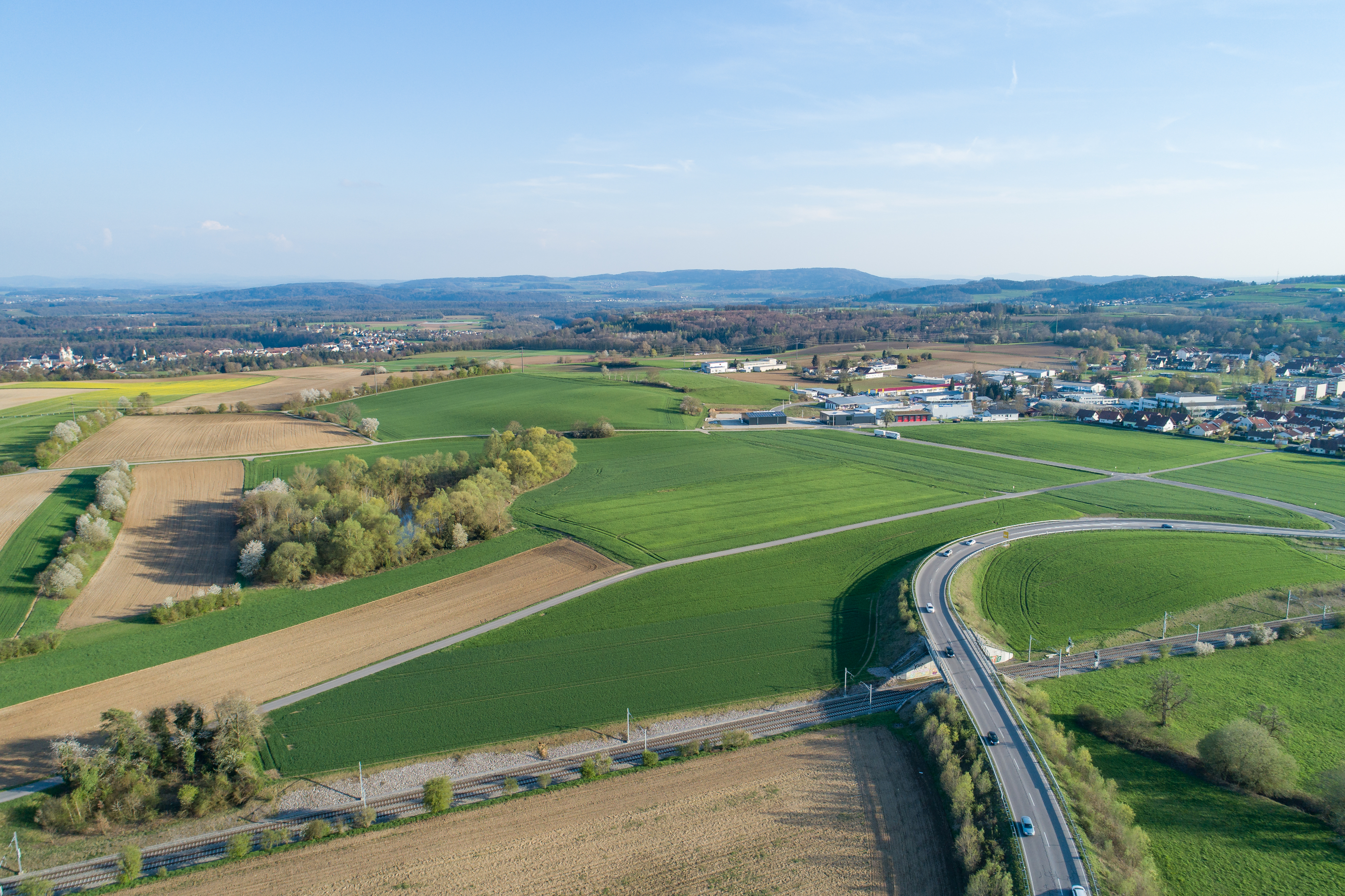 Jestetten Ortsumfahrung - Felder und Straße